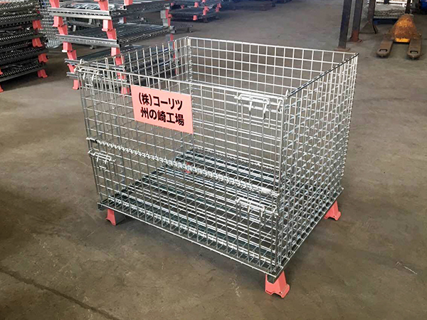 The difference between spray molding and painting of folding Storage cages